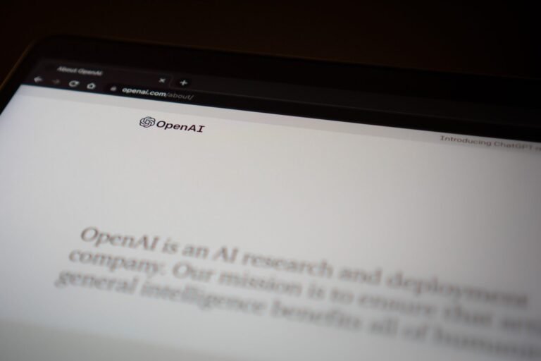 AI’s Hidden Bias: How Language Models Are Eroding Linguistic Diversity